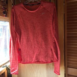 Nike Running Dri-Fit SzM insulated long sleeve top